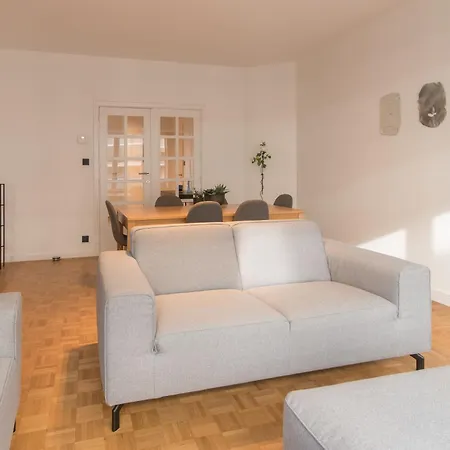 Lecomte - The Shoreline Seaview 187 Apartment *