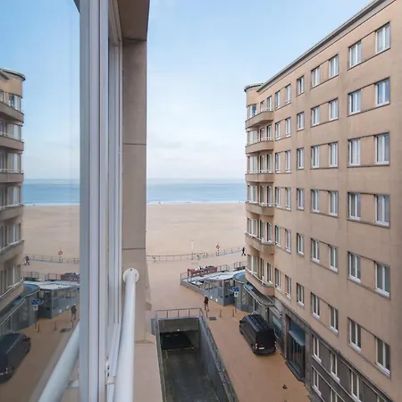 Апартаменты Lecomte - The Shoreline Seaview 187