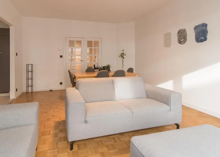 Lecomte - The Shoreline Seaview 187 Apartment *